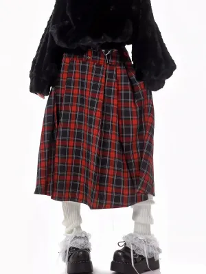 Red Heart Buckle Plaid Pleated Skirt